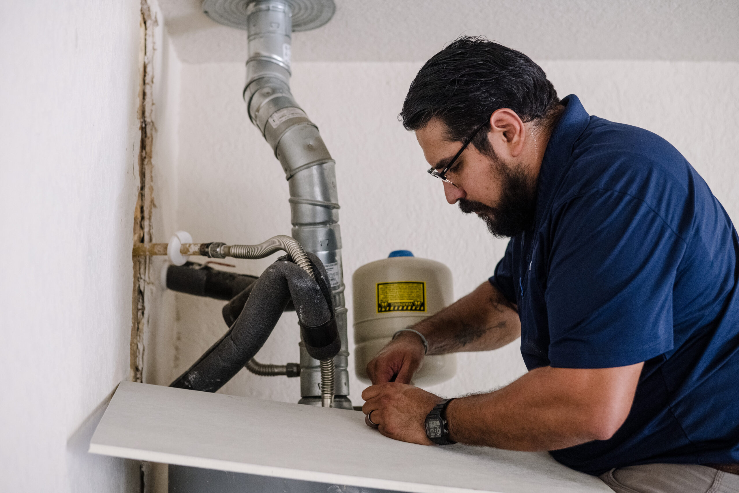 texfix handyman performing drywall repair